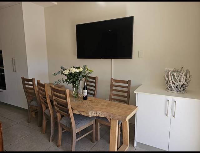 3 BEDROOM APARTMENT FOR SALE IN HARTENBOS CENTRAL